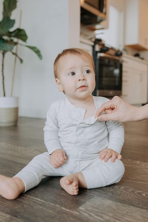 Magnetic Closure Baby Romper Boy/Girl, sizes 0-3m to 18-24m