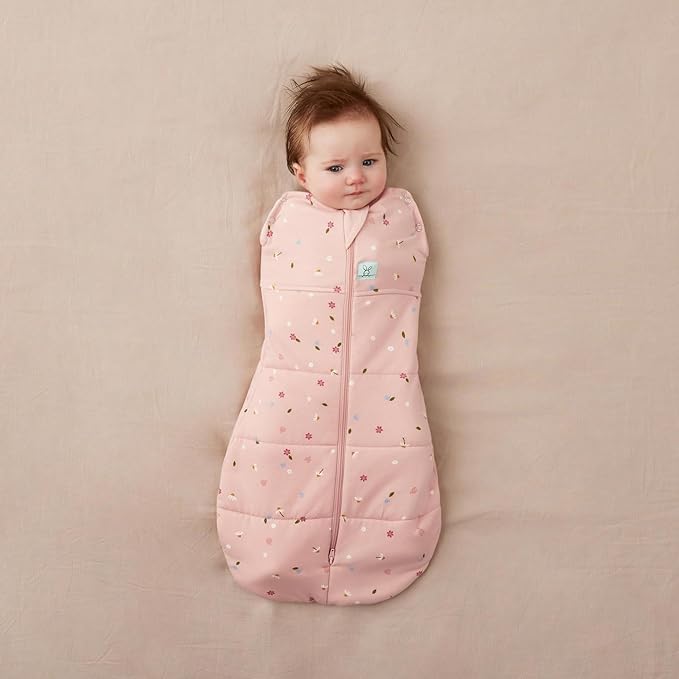 ergoPouch Cocoon Swaddle Sack 2.5 TOG - Baby Sleep Sack, Gentle Snug Fit Helps Calm Startle Reflex, Ideal for Arms In/Out Sleeping, Soft Breathable Fabric for Better Sleep (0-3 Months, Daisies)