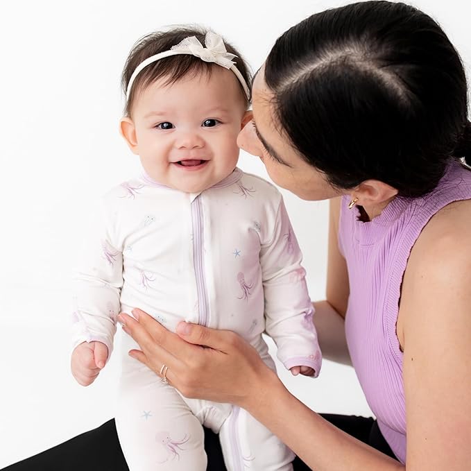 Bamboo Little Soft Baby Footie Pajamas, Baby Clothes, Newborn Sleepers, 95% Viscose and 5% Spandex, 0-24 Months