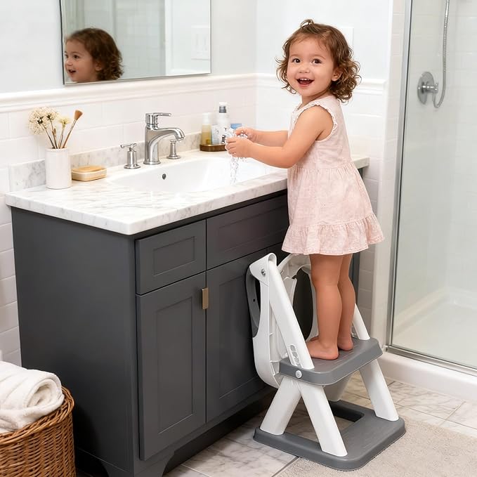 Potty Training Seat, SKYROKU 8868 Upgrade Toddler Toilet Seat for Kids Boys Girls, 2 in 1 Potty Training Toilet, Splash Guard Anti-Slip Pad Step Stool,New Sector-Shape Stabilized Base (Grey)