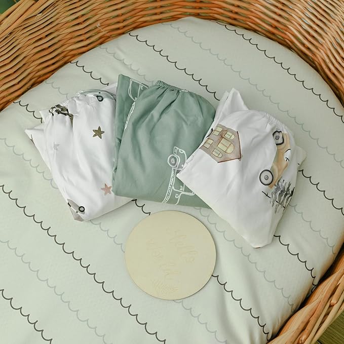 Gllquen Baby Bassinet Sheets 4 Pack, Breathable Cozy Fitted Mattress Sheet, Elastic Travel Crib Fashionable Pattern, Standard Cradle Safe Sheets for Baby Boys Girls 32"x16" (Car)