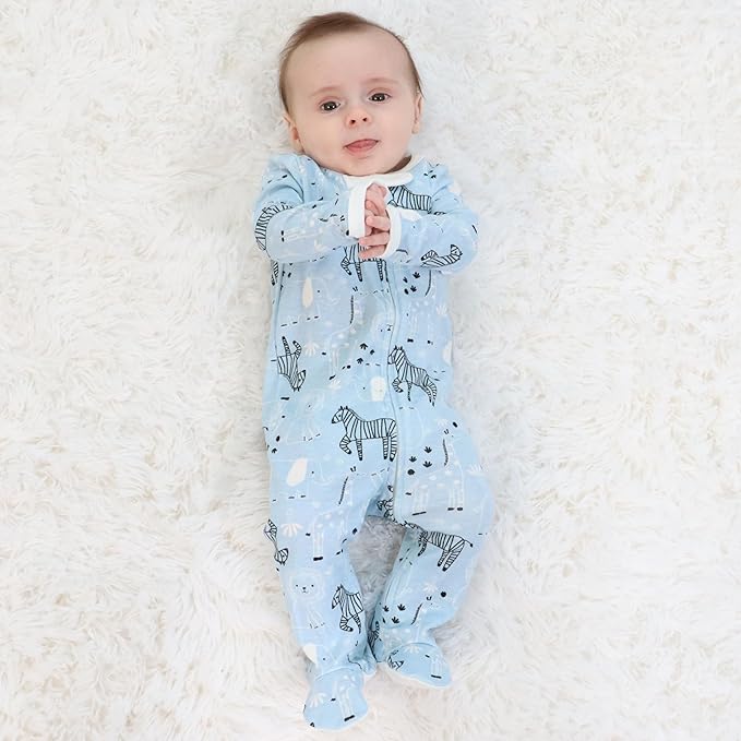 The Peanutshell Baby Layette Gift Set for Boys or Girls - Unisex Newborn Gift Sets, Baby Clothes & Essentials, Safari