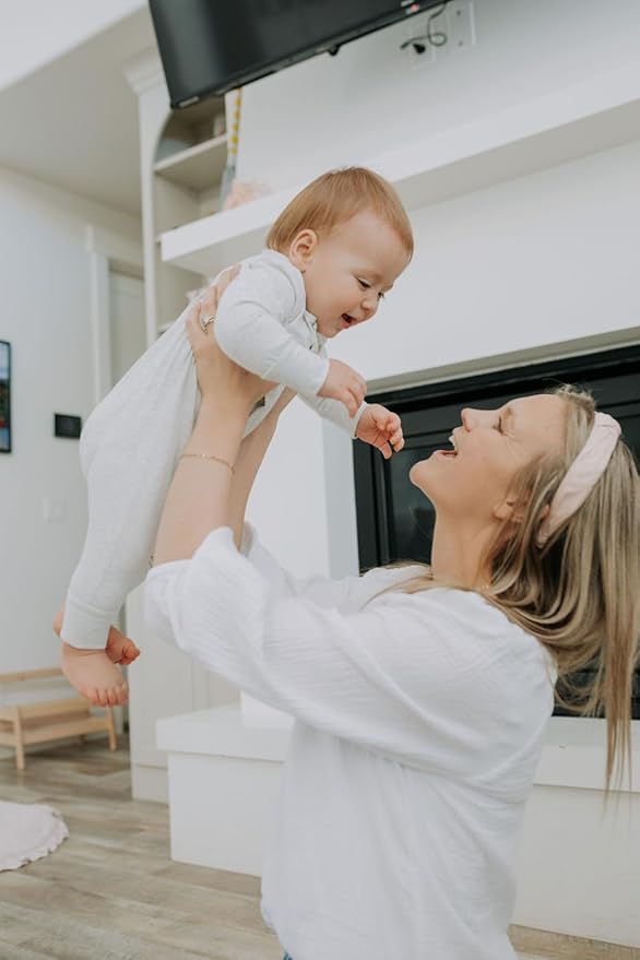 Magnetic Closure Baby Romper Boy/Girl, sizes 0-3m to 18-24m