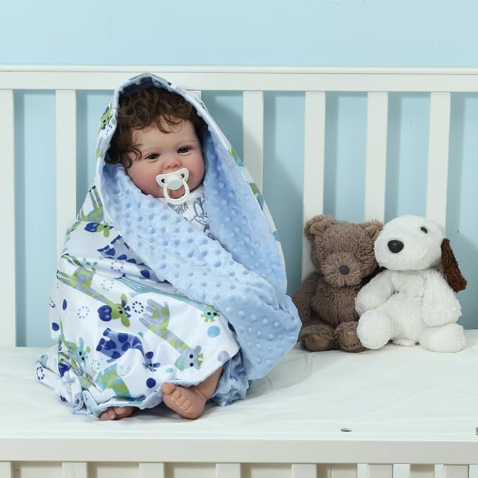 CREVENT Baby Welcome Gift Set Storage Basket with 2 Blankets+ 1 Security Blanket + 1 Taggie + 1 Gift Bag with Ribbon (Blue)