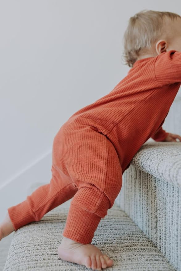 Magnetic Closure Baby Romper Boy/Girl, sizes 0-3m to 18-24m