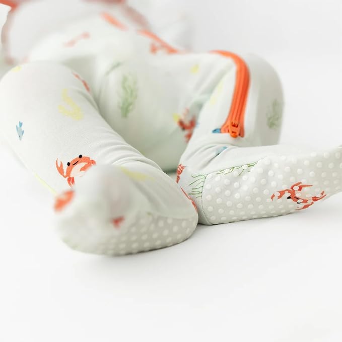 Bamboo Little Soft Baby Footie Pajamas, Baby Clothes, Newborn Sleepers, 95% Viscose and 5% Spandex, 0-24 Months