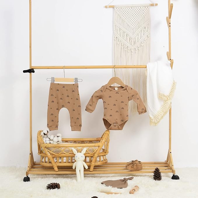 meloom Baby Gift Set, Unisex Newborn Gifts Box, Boho Gender Neutral Baby Essentials, Baby Shower Gifts for New Moms, New Baby Gifts for Boys and Girls, Personalized Gift Basket for New Babies