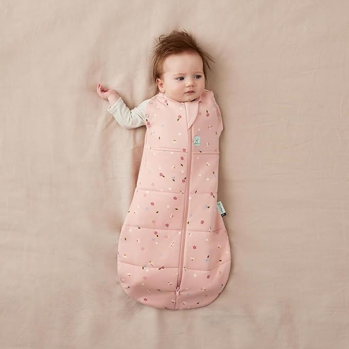 ergoPouch Cocoon Swaddle Sack 0.2 TOG - Baby Sleep Sack, Gentle Snug Fit Helps Calm Startle Reflex, Ideal for Arms In/Out Sleeping, Soft Breathable Fabric for Better Sleep (0-3 Months, Daisies)