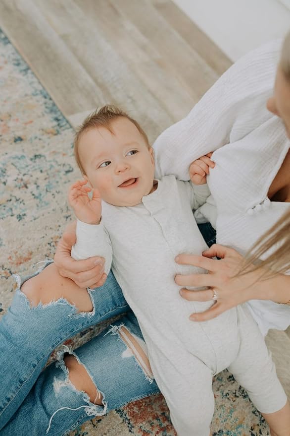 Magnetic Closure Baby Romper Boy/Girl, sizes 0-3m to 18-24m