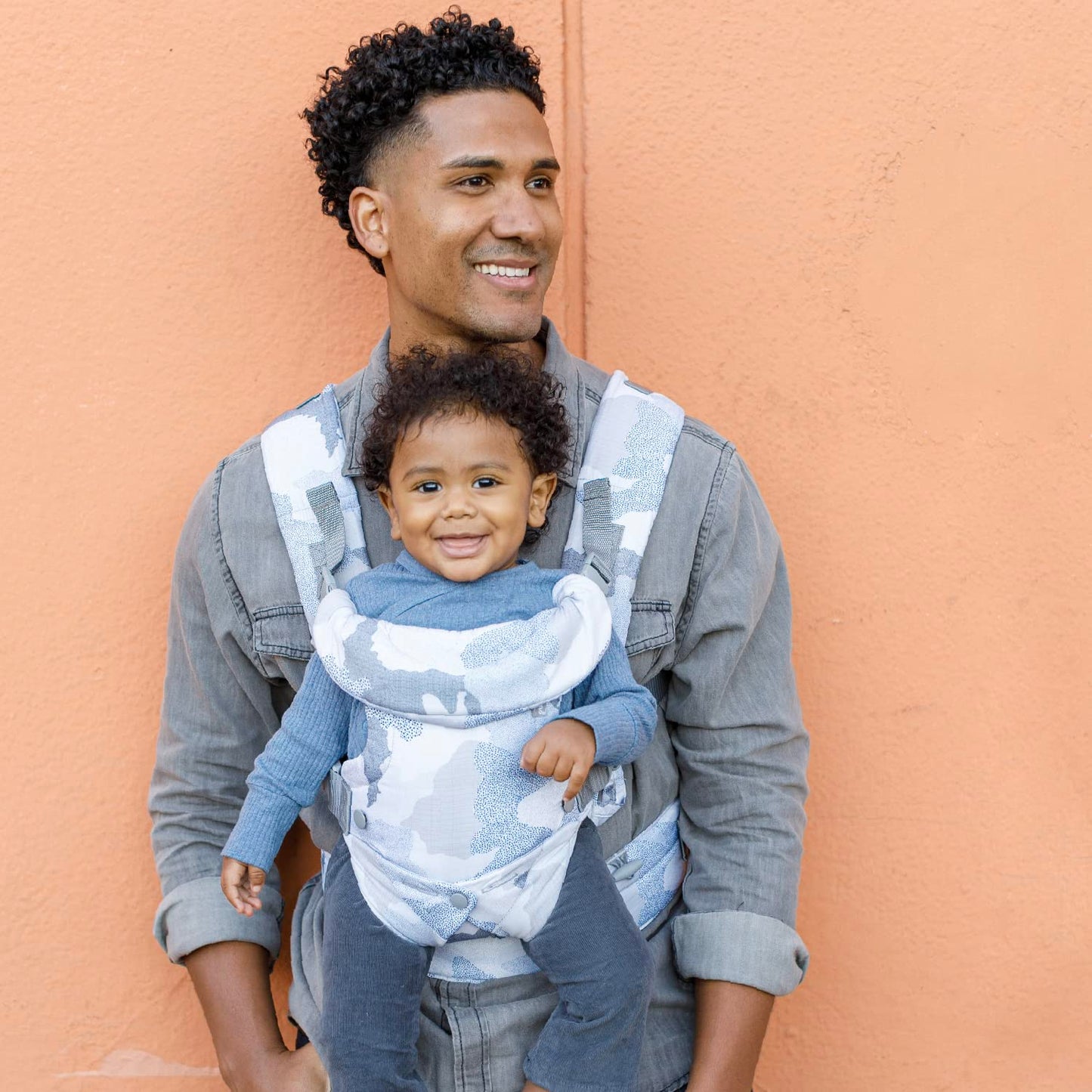 Infantino Flip 4-in-1 Convertible Baby Carrier, Adjustable, Ergonomic Babywearing, Registry Essential, Baby Carrier for Newborn to Toddler, Gray