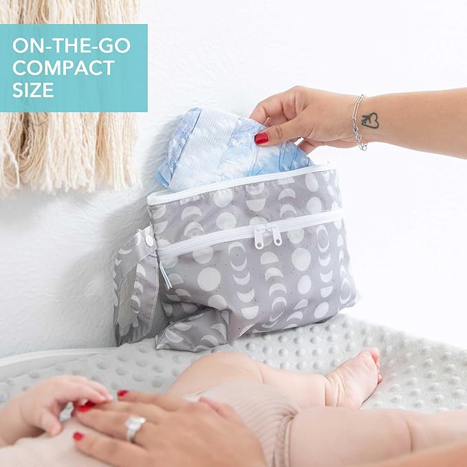 Bumkins Waterproof Wet Dry Clutch Bag for Baby, Travel, Swim Suit, Cloth Diaper, Pump Parts, Pool, Gym Clothes, Toiletry, Hook to Stroller, Daycare, Packing Pouch, Diaper Bag, Zip Reusable, Lunar Gray