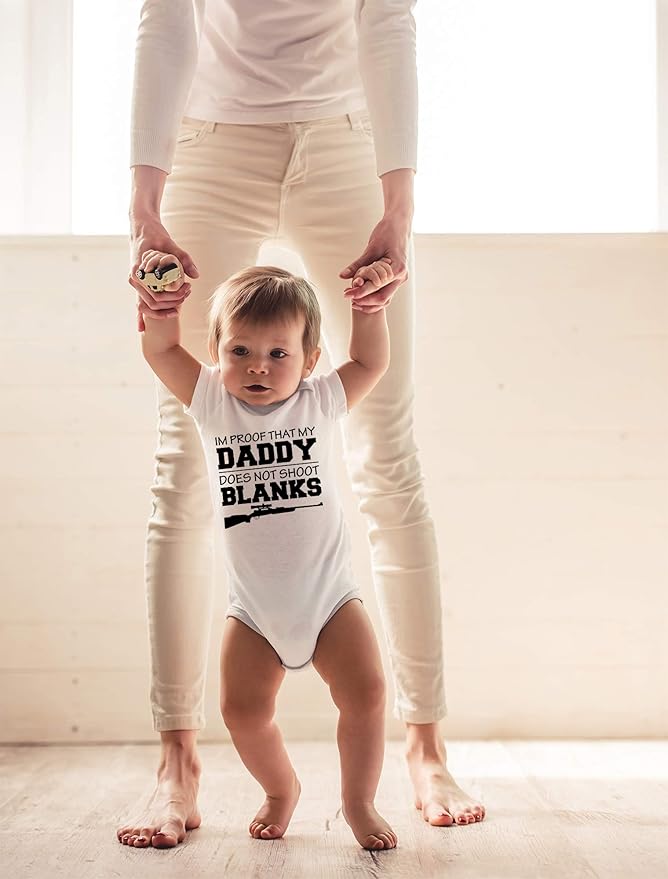 CBTwear I'm Proof That My Daddy Does Not Shot Blanks Baby Bodysuit Boy Girl Adorable Romper Clothing