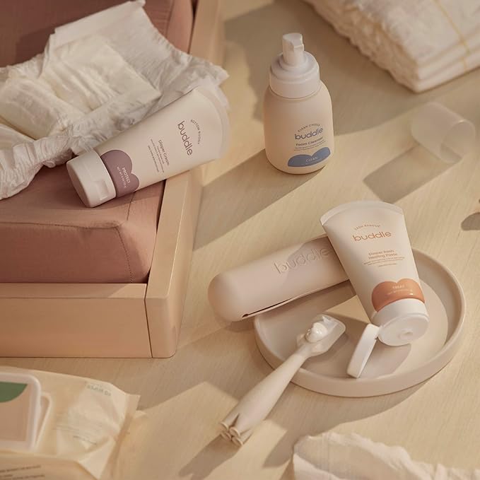 Buddle Paddle Pal Baby Diaper Cream Spatula Silicone Applicator with Carrying Case, Smooth & Mess-Free Application, 1 Count