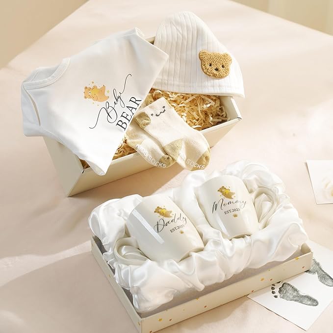 AW BRIDAL New Mom Gifts for Women, Pregnancy Gifts for New Parents First Time Moms, 2025 Gender Reveal Gift with Mom and Dad Coffee Mugs for Expecting Parents to Be, Baby Shower