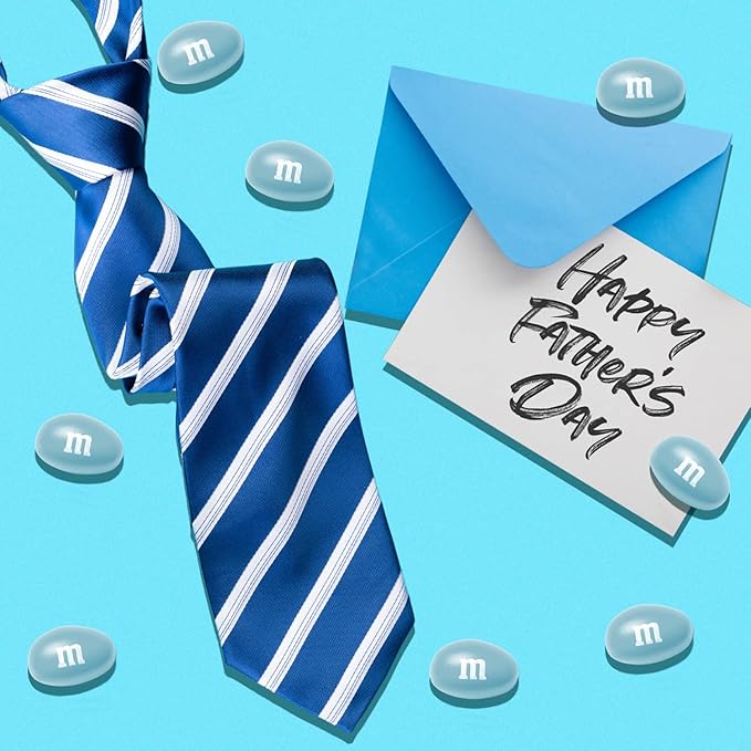 M&M’S Peanut Light Blue Chocolate Candy - 2lbs of Bulk Candy in Resealable Pack for Candy Buffet, Birthday Parties, Theme Meetings, Candy Bar, Sweet Stuff for DIY Party Favors or Edible Decoration