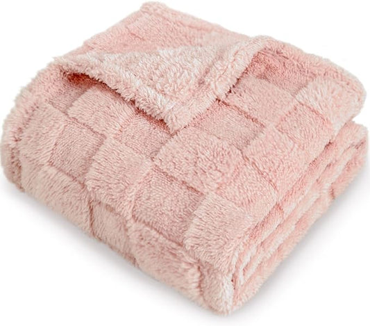 HOMRITAR Baby Blanket for Girls 3D Checkerboard Grid Ultra- Soft Fluffy Toddler Blanket for Kids Warm Cozy Chessboard Chocolate Design Infant Blanket 30 x 40 Inches Pink