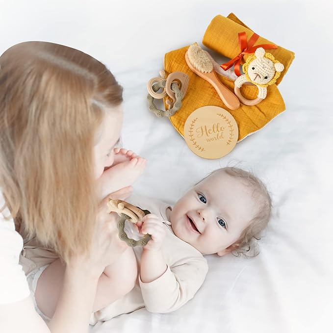 YOUUYS Baby Gift Set for Newborn - Baby Essential Bath Basket Gift Set with Baby Blanket Baby Rattle Teether Toy & Hair Brush Newborn Shower Gift for Baby Girls Boys 6PCS (Lion)