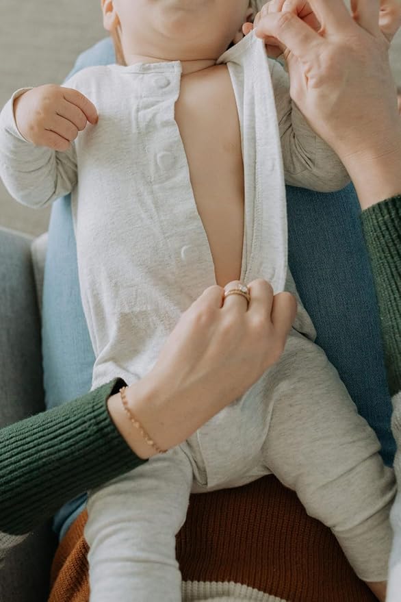 Magnetic Closure Baby Romper Boy/Girl, sizes 0-3m to 18-24m