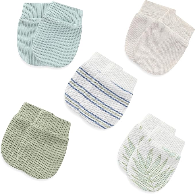 Newborn Layette Gift Set 20-Piece Cotton Baby Boy Girl Clothes Essentials and Accessories