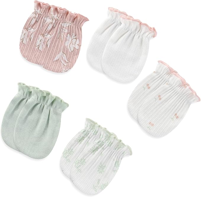 Newborn Layette Gift Set 20-Piece Cotton Baby Boy Girl Clothes Essentials and Accessories