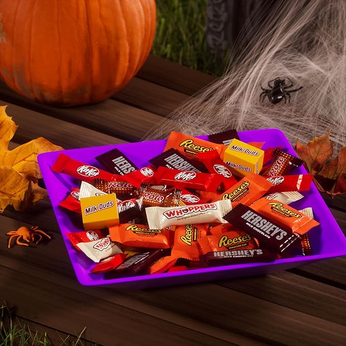 Hershey Miniatures Assorted Flavored, Halloween Candy Bulk Bag, 78.24 oz (275 Pieces)