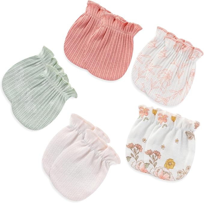 Newborn Layette Gift Set 20-Piece Cotton Baby Boy Girl Clothes Essentials and Accessories