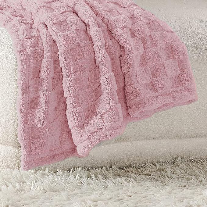 HOMRITAR 3D Gingham Fleece Baby Blanket for Girls Boys Chessboard Grid Warmer Comfort Reversible Shaggy Cozy Decor for Home Bed Blanket for Toddlers 30 x 40 Inches Coral Pink