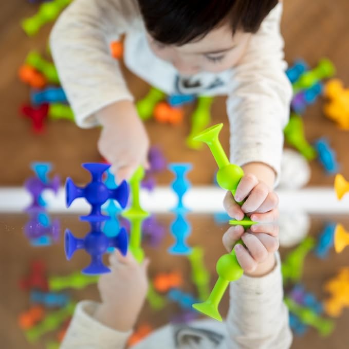 Fat Brain Toys Squigz Starter Set, 24 Piece Suction Bath Toys, Sensory Toys for Kids 3 and Up