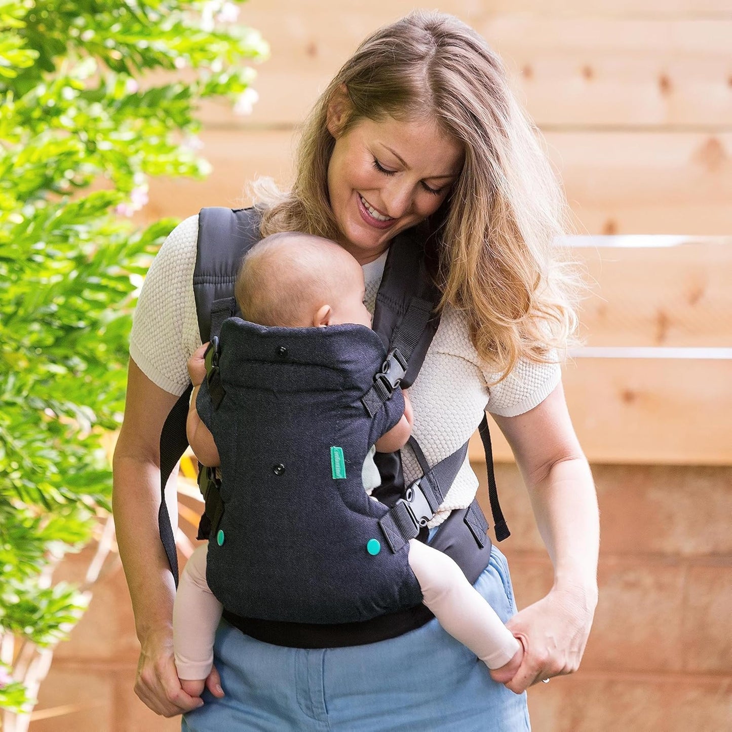Infantino Flip 4-in-1 Convertible Baby Carrier, Adjustable, Ergonomic Babywearing, Registry Essential, Baby Carrier for Newborn to Toddler, Gray
