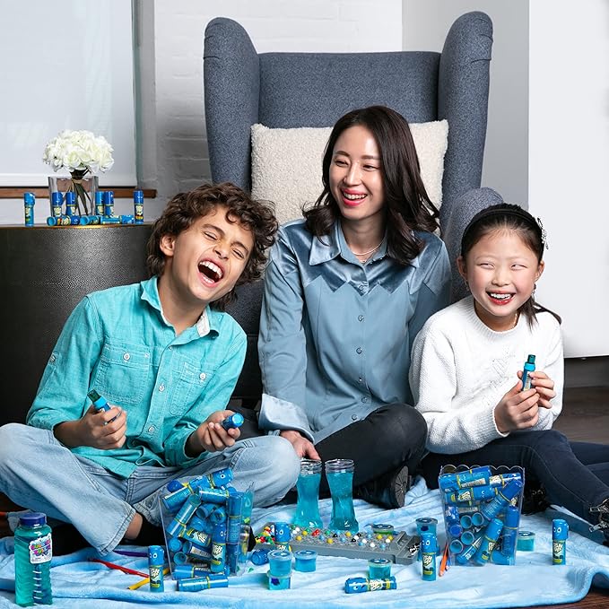 Push Pop Blue Candy Lollipops, 10 Ct Individually Wrapped in Blue Raspberry Flavor, Full Size, Fun Hard Candy Lollipops For Party Favors, Birthday Parties, Goodie Bags, Fun Gifts