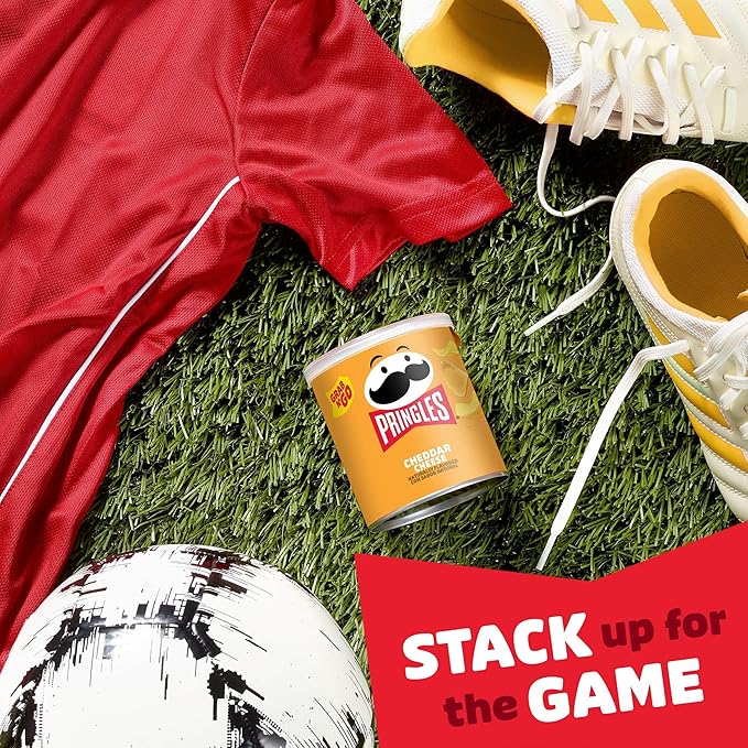 Pringles, Crisps, Cheddar Cheese, 1.41 oz (12 Count)