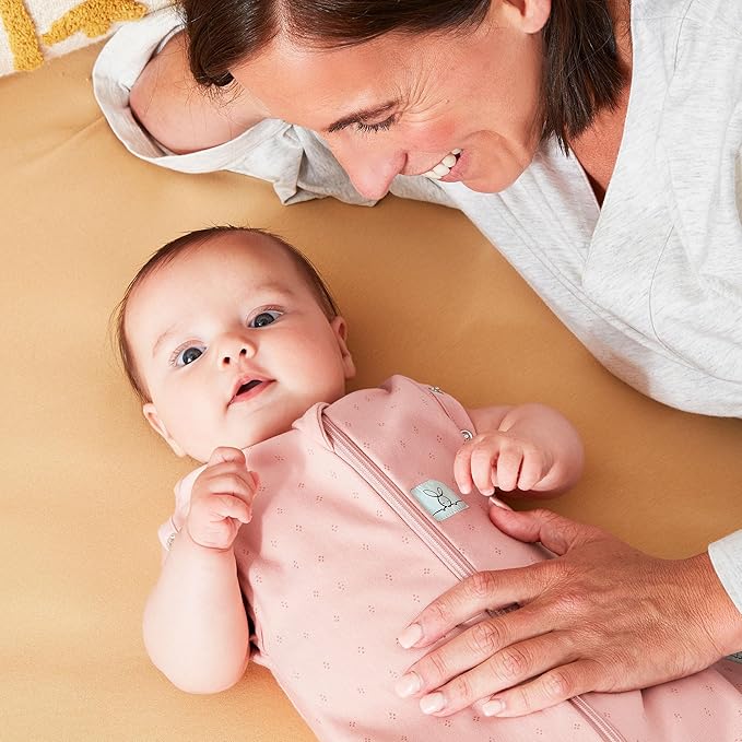 ergoPouch 0.2 Tog Jersey Sleeping Bag – Arms-Out Baby Sleep Sack – Soft, Breathable & Comfortable (3-12 Months, Berries)