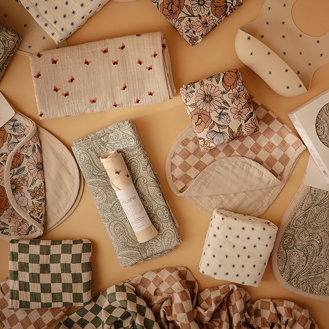 mushie Muslin Baby Burp Cloths | 100% Organic Cotton, Set of 2 (Retro Flowers/Fog)