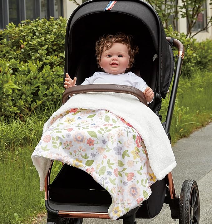 CREVENT Baby Welcome Gift Set Storage Basket with 2 Blankets+ 1 Security Blanket + 1 Taggie + 1 Gift Bag with Ribbon (Pink)